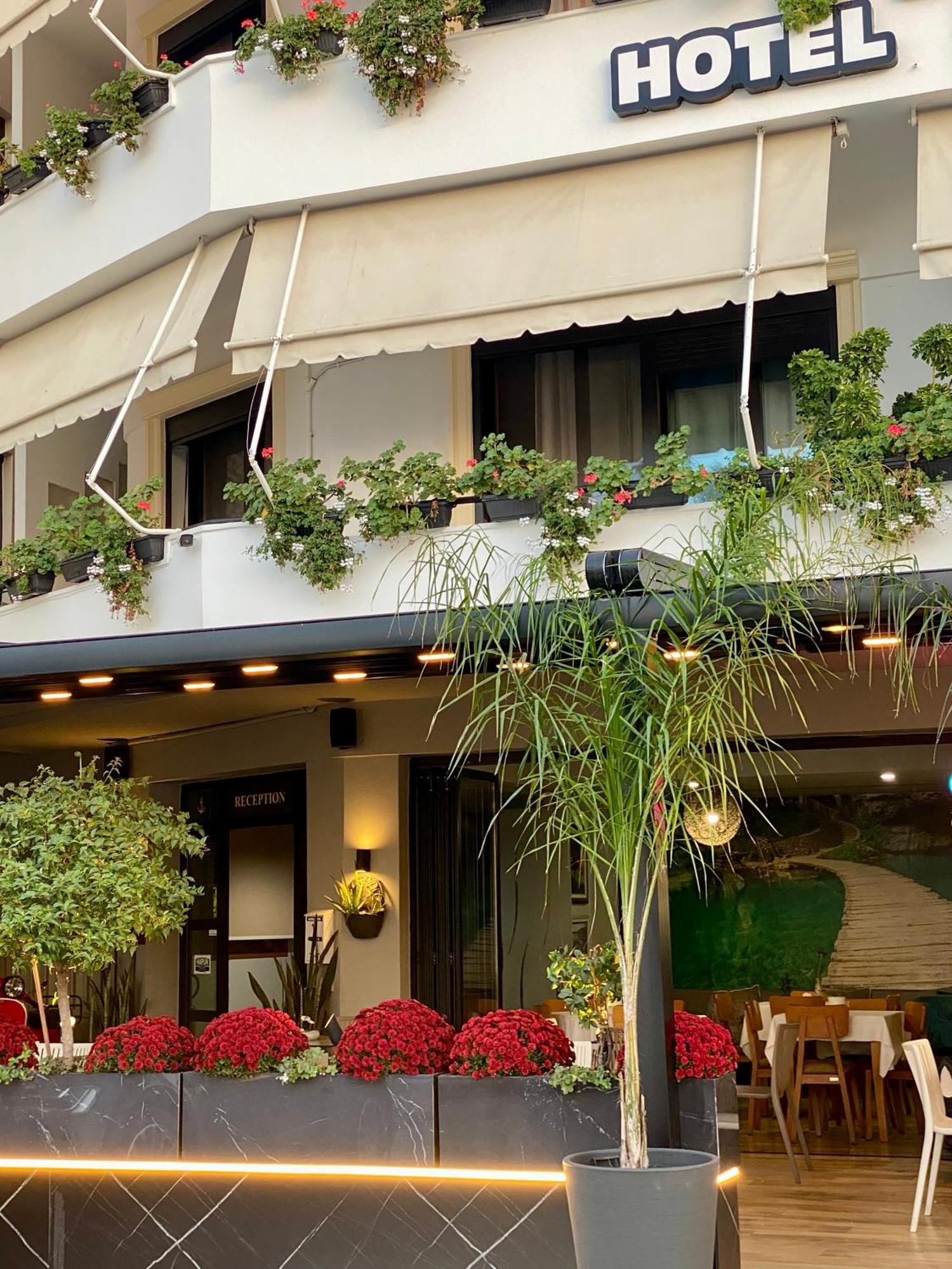 Hotel Bojko Vlorë Extérieur photo